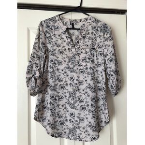 NWOT Maurices Floral Top